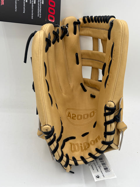 A2000 Classics Series 1777 12.75” Outfield Glove LHT